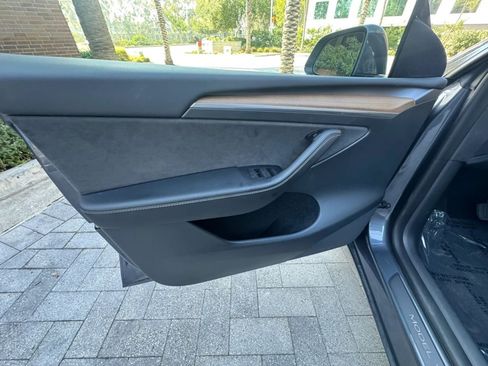 Used 2024 Tesla Model Y Long Range RWD image 26
