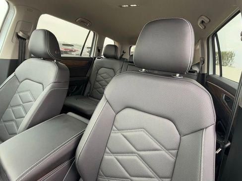 New 2026 Volkswagen Atlas SE image 13