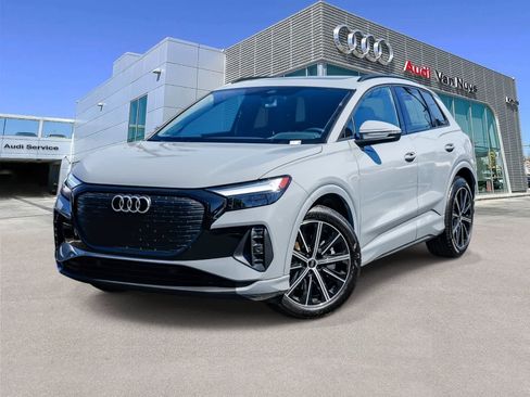 Used 2025 Audi Q4 e-tron Premium Plus w/ Premium Plus image 1