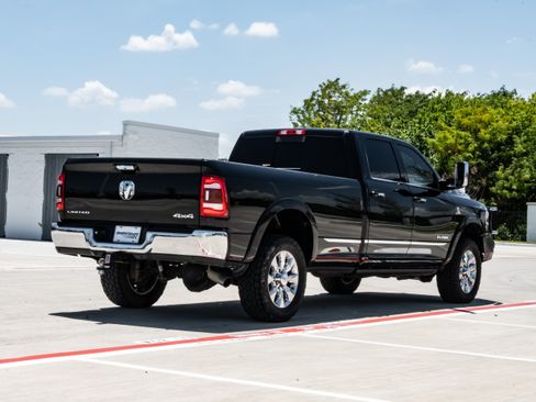 Used 2022 RAM 3500 Limited AWD/4WD image 9