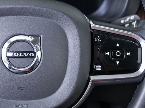 Certified 2023 Volvo XC60 B5 Ultimate image 13