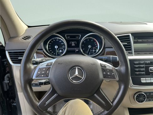 Used 2015 Mercedes-Benz ML 350 4MATIC image 19
