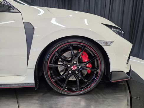 Used 2017 Honda Civic Type R image 47