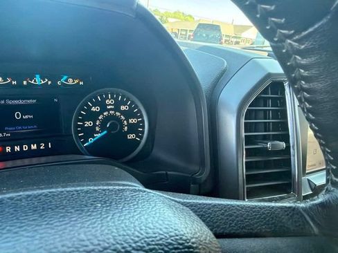 Used 2017 Ford F150 XLT w/ Equipment Group 302A Luxury AWD/4WD image 53