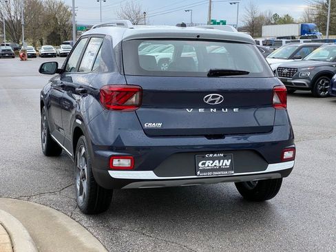 New 2026 Hyundai Venue SEL FWD image 5