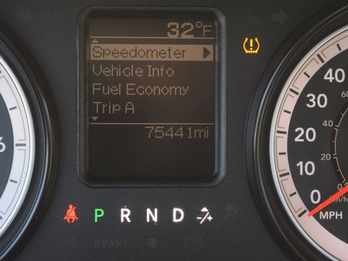 Used 2016 RAM 1500 Tradesman w/ Power & Remote Entry Group image 11