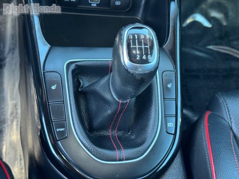 Used 2022 Kia Forte GT image 29