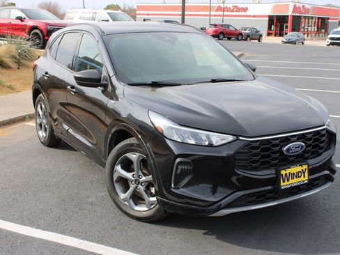 Used 2024 Ford Escape ST-Line FWD image 2