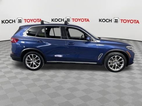 Used 2021 BMW X5 xDrive40i w/ Premium Package image 12