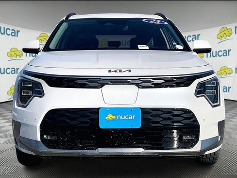 Used 2023 Kia Niro Wave w/ Wave Preserve Package image 2