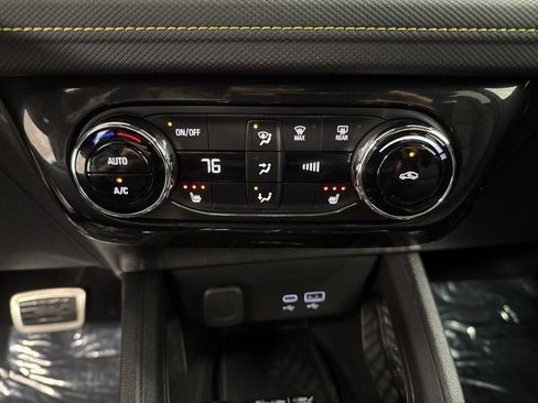 Used 2025 Chevrolet TrailBlazer ACTIV w/ Convenience Package image 40