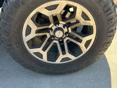 Used 2017 Chevrolet Silverado 1500 LT w/ All Star Edition image 15