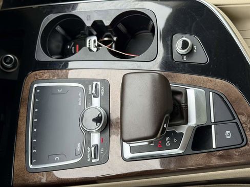 Used 2017 Audi Q7 3.0T Premium Plus w/ Premium Plus Package image 27