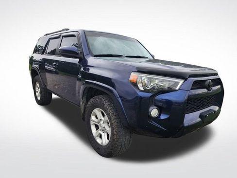 Used 2015 Toyota 4Runner SR5 AWD/4WD image 6