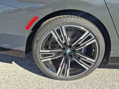 New 2026 BMW i7 xDrive60 AWD/4WD image 9