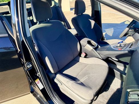 Used 2013 Toyota Prius Two FWD image 34