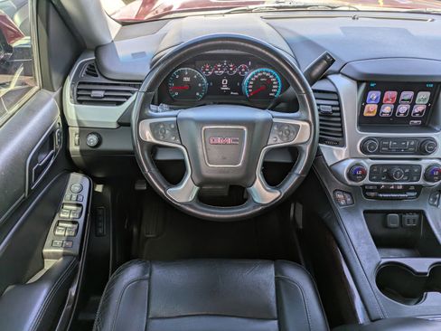 Used 2017 GMC Yukon XL SLT w/ Open Road Package image 12