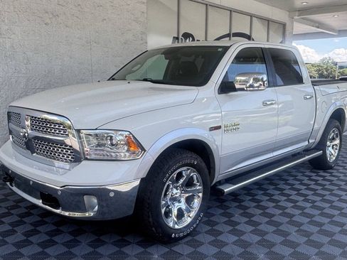 Used 2016 RAM 1500 Laramie w/ Convenience Group AWD/4WD image 5