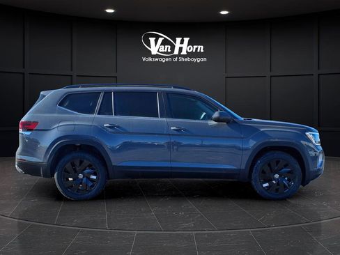 New 2026 Volkswagen Atlas SE AWD/4WD image 2
