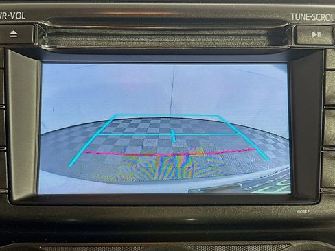Used 2015 Toyota RAV4 LE FWD image 21