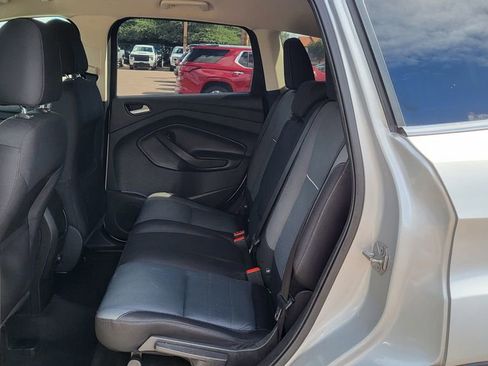 Used 2015 Ford Escape SE image 22