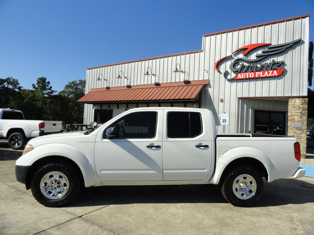 Used 2019 Nissan Frontier S RWD image 3
