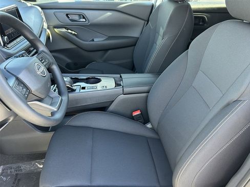 New 2026 Nissan Rogue S image 31