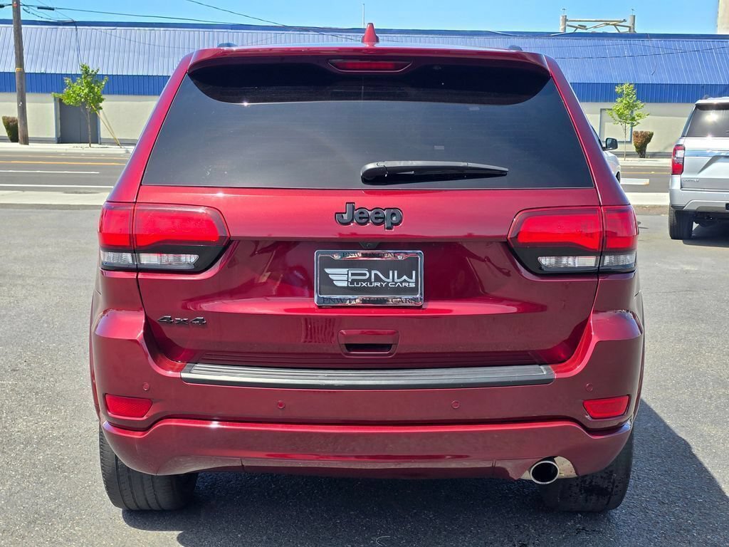 Used 2022 Jeep Grand Cherokee Laredo X AWD/4WD image 7