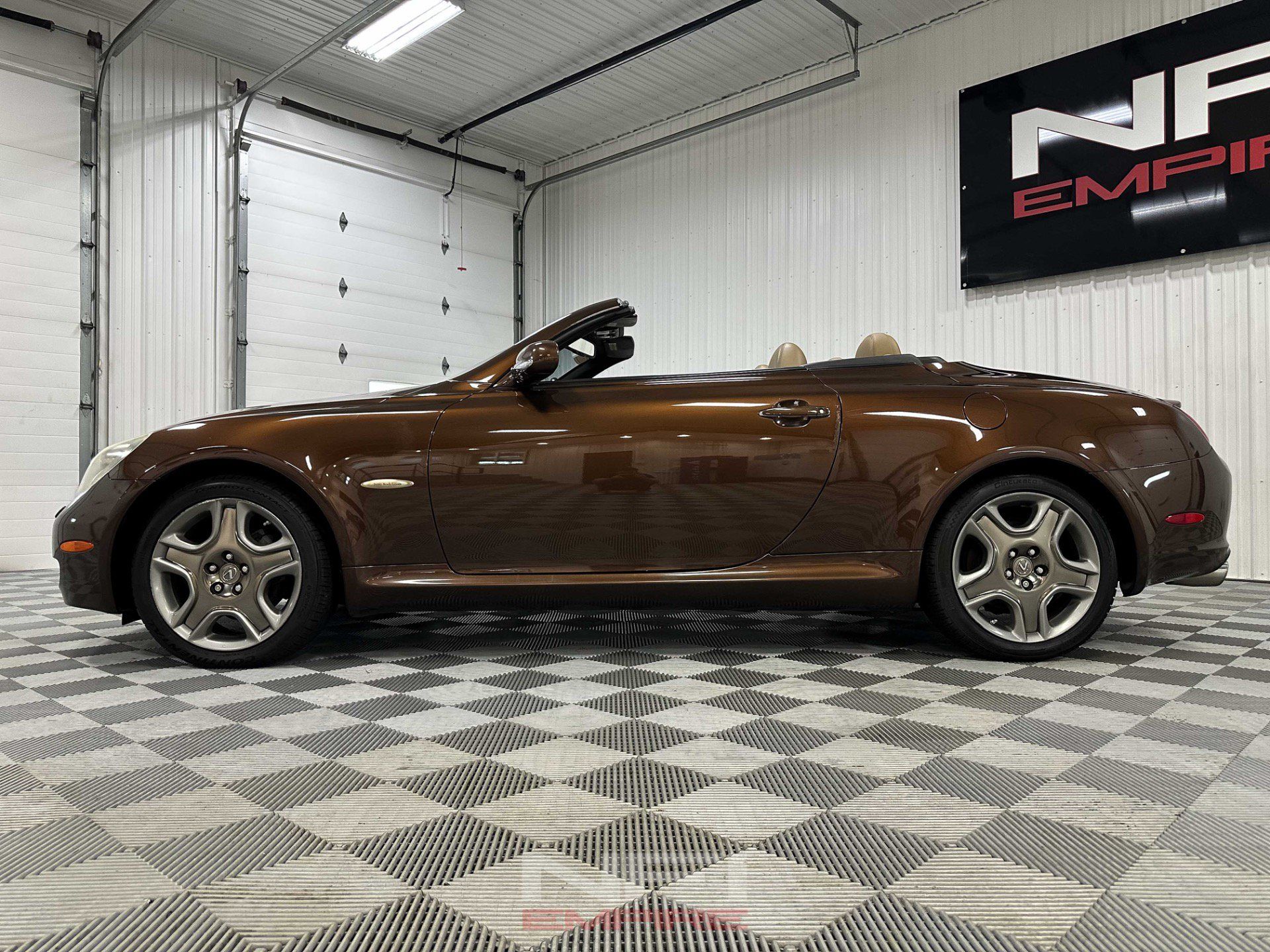 Used 2006 Lexus SC 430 Convertible RWD image 12