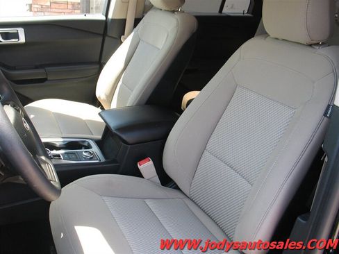 Used 2020 Ford Explorer 4WD w/ Class III Trailer Tow Package image 22