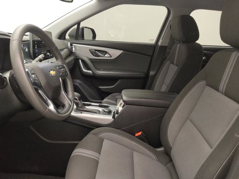 Used 2024 Chevrolet Blazer LT w/ Convenience Package FWD image 17