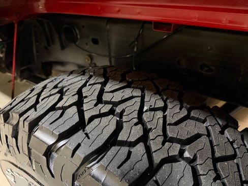 Used 2006 GMC Sierra 2500 SLT w/ Heavy-Duty Power Package image 35