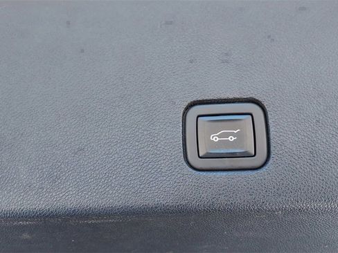 Used 2021 Cadillac XT6 Premium Luxury w/ Platinum Package image 26