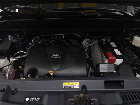 Used 2022 Toyota Highlander XLE image 31