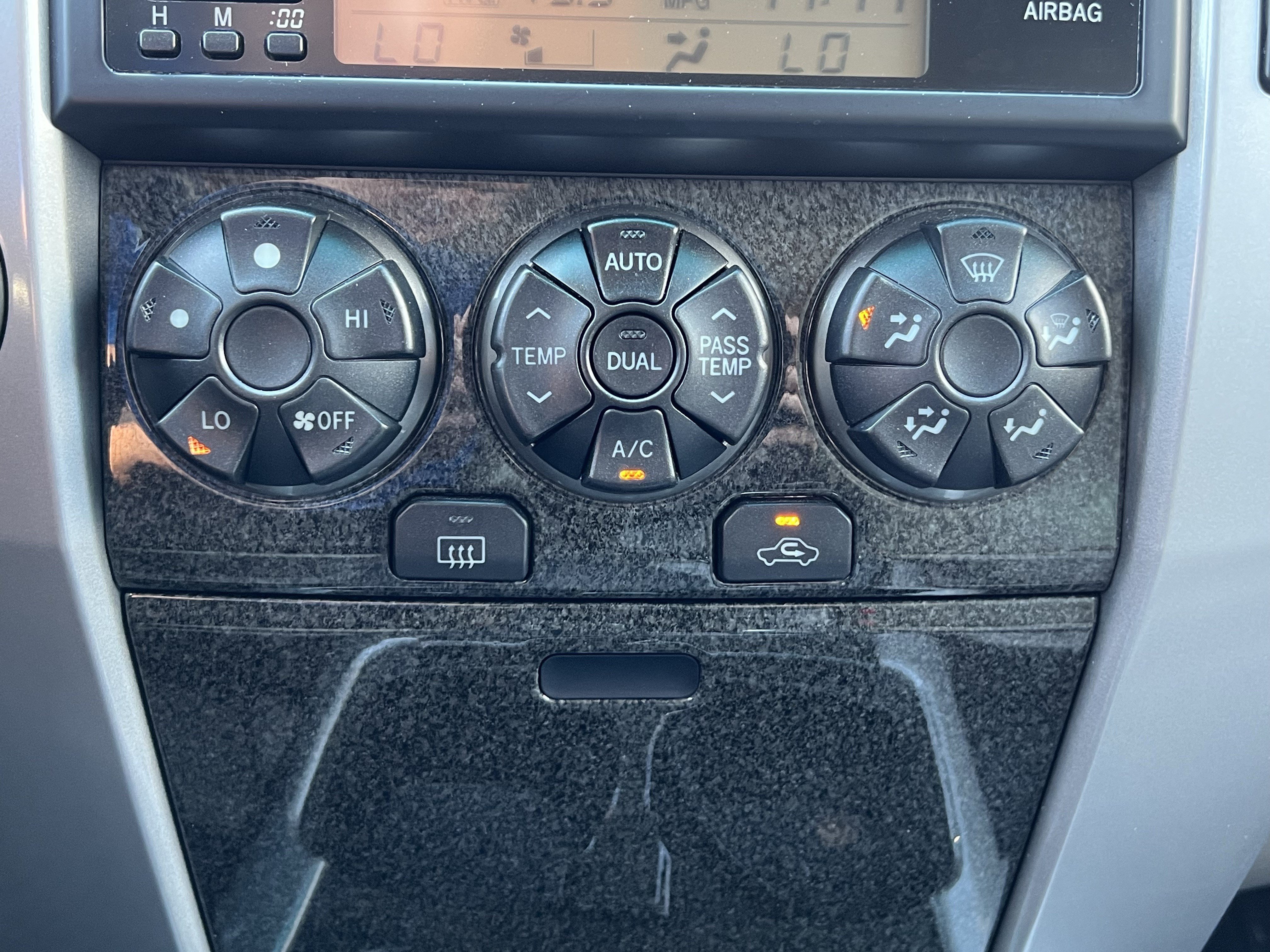 Used 2005 Toyota 4Runner Limited AWD/4WD image 30