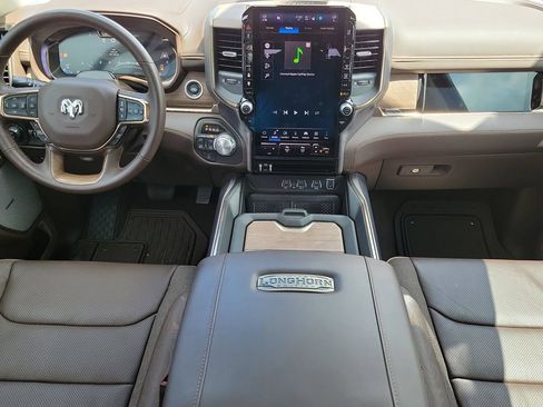 Used 2026 RAM 1500 Limited AWD/4WD image 10