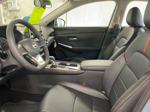 New 2025 Nissan Sentra SR w/ SR Premium Package image 9