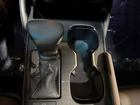 Used 2025 Lexus ES 350 w/ Premium Package image 23