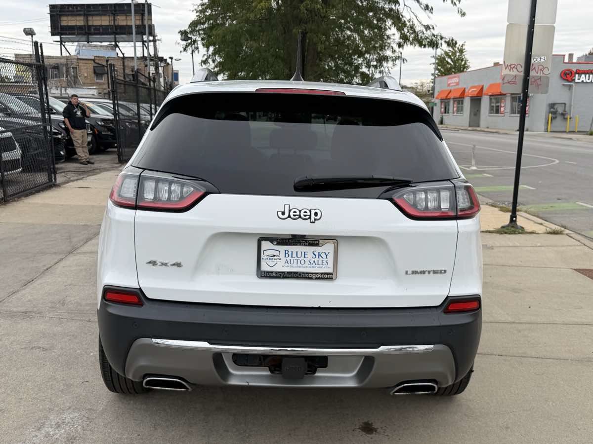 Used 2019 Jeep Cherokee Limited w/ Trailer Tow Group AWD/4WD image 6