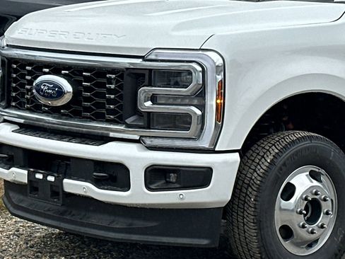 New 2026 Ford F350 Platinum AWD/4WD image 2