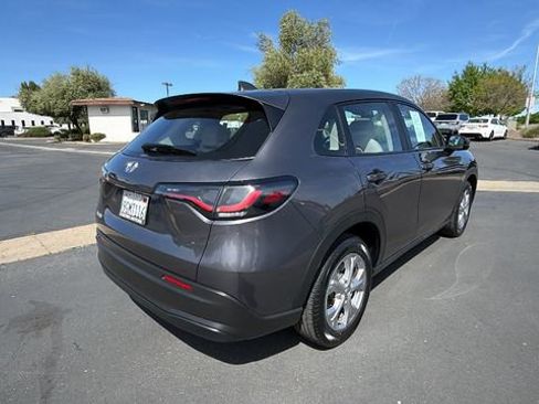 Used 2023 Honda HR-V LX image 4
