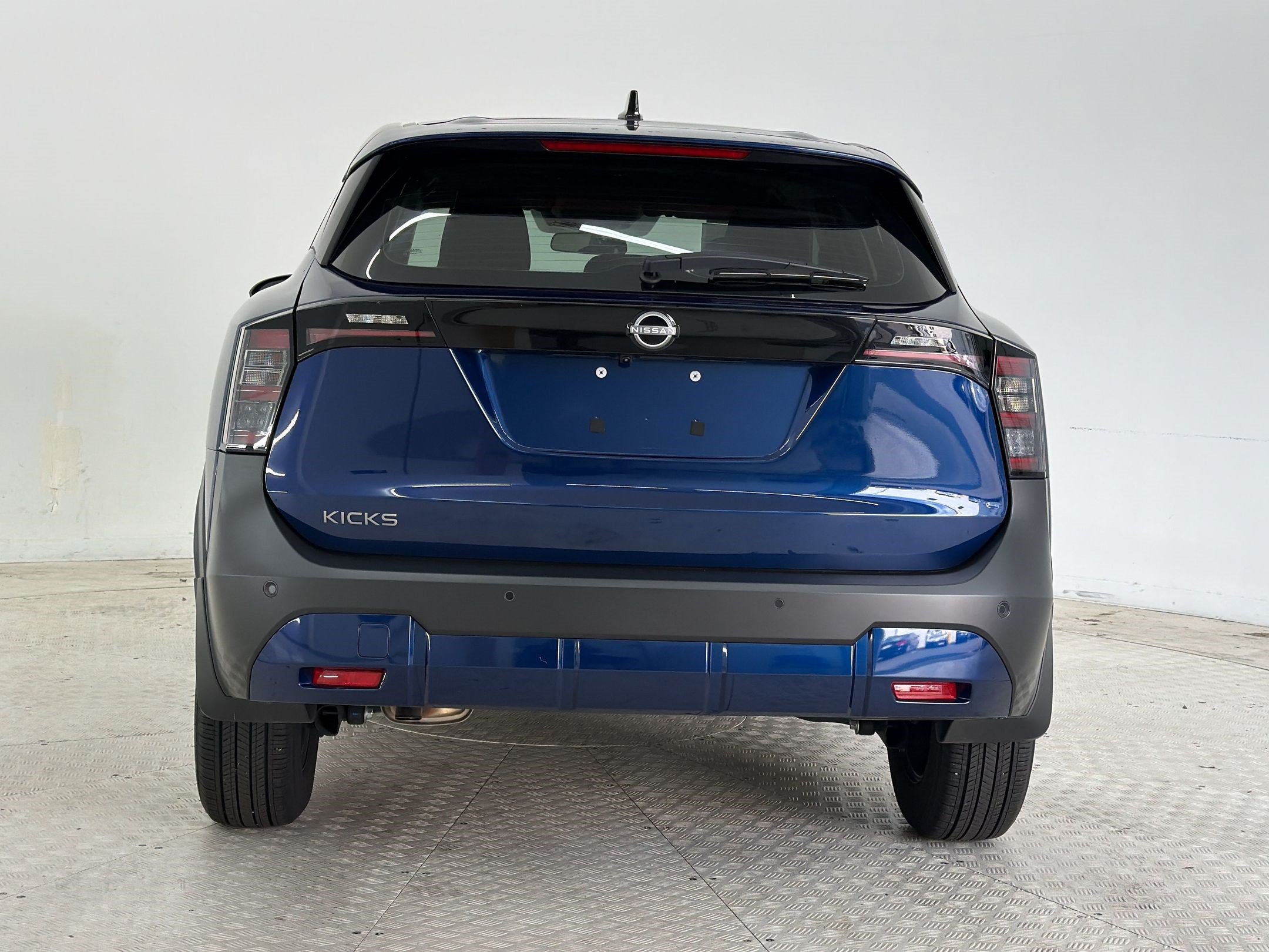 Used 2026 Nissan Kicks S FWD image 10