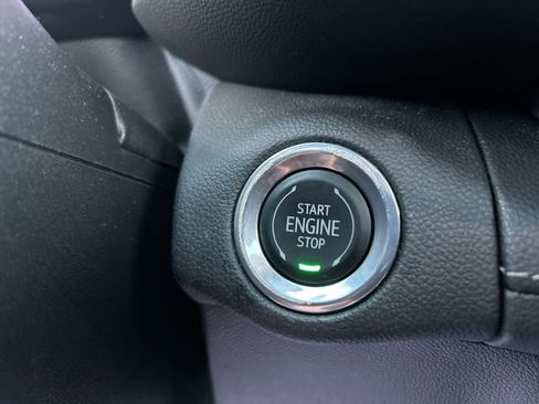 Certified 2023 Buick Envision Essence w/ Technology Package I AWD/4WD image 21