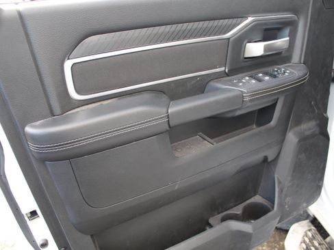 Used 2025 RAM 2500 Big Horn image 9