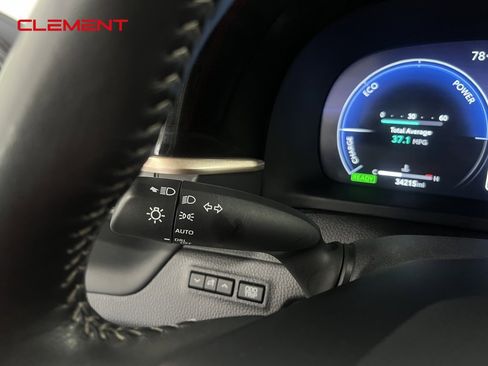 Used 2024 Toyota Crown Limited image 12