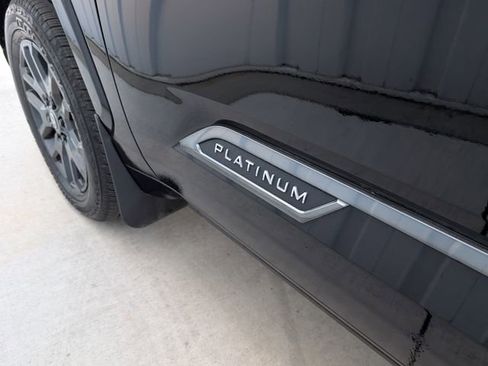 Used 2025 Toyota Tundra Platinum AWD/4WD image 12