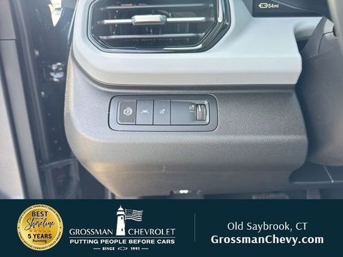 New 2027 Chevrolet Bolt LT w/ Comfort Package FWD image 15