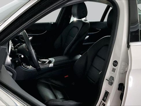 Certified 2017 Mercedes-Benz C 300 4MATIC Sedan image 9