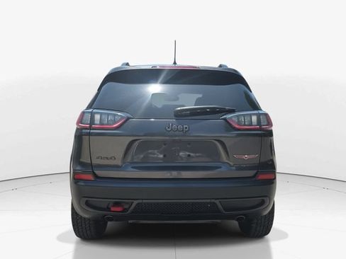 Used 2022 Jeep Cherokee Trailhawk w/ Comfort/Convenience Group AWD/4WD image 5