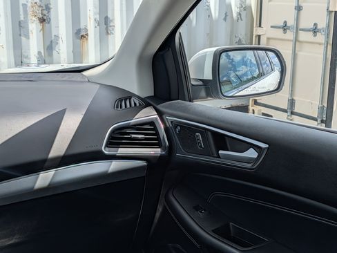 Certified 2021 Ford Edge Titanium FWD image 20